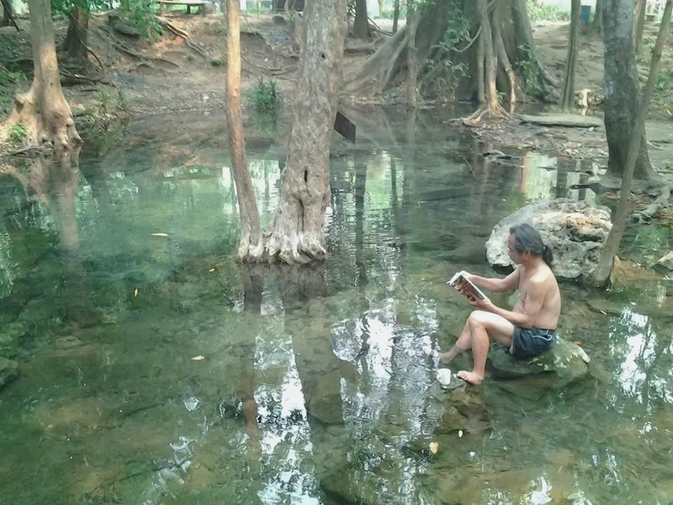 Reading in the stream